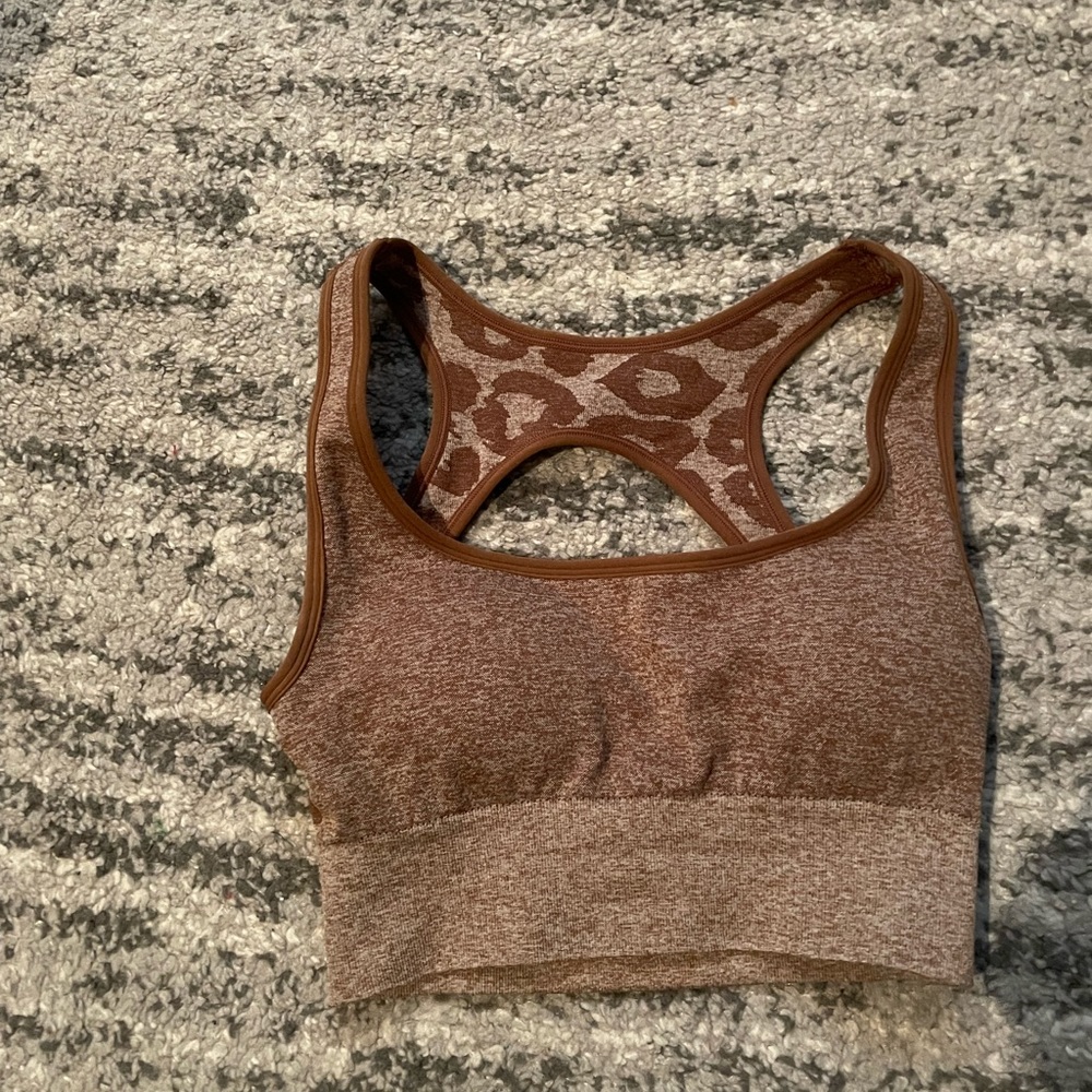 Nvgtn mocha leopard sports bra